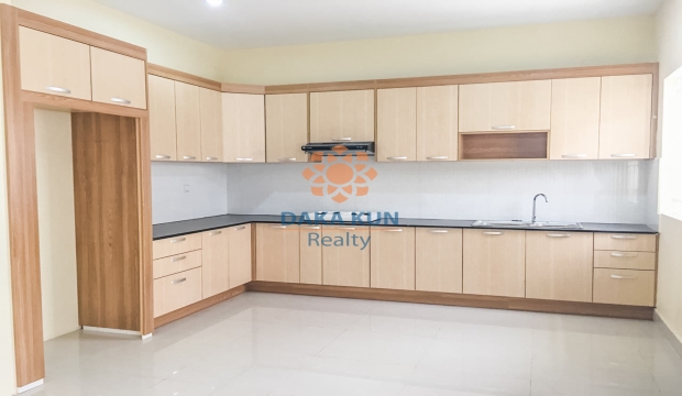 4 Bedrooms House for Sale in Siem Reap-Svay Dangkum